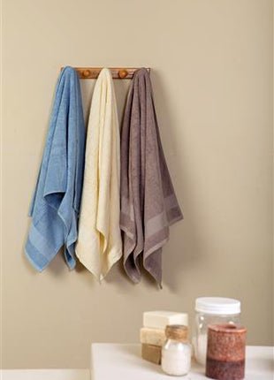 J Linens Original Towel Set