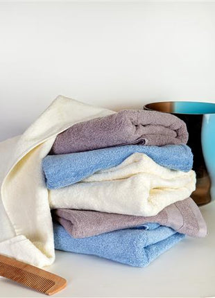 J Linens Original Towel Set