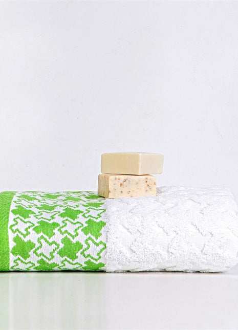 J Linens Stars Green Bath Towel
