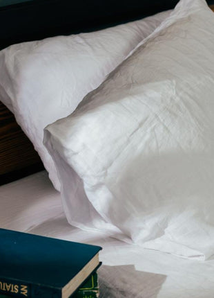J Linens White Linen Fitted Sheet Set
