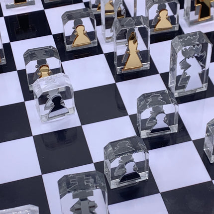 Zee Designs Plexiglass Contemporary Masterpiece Chess Set