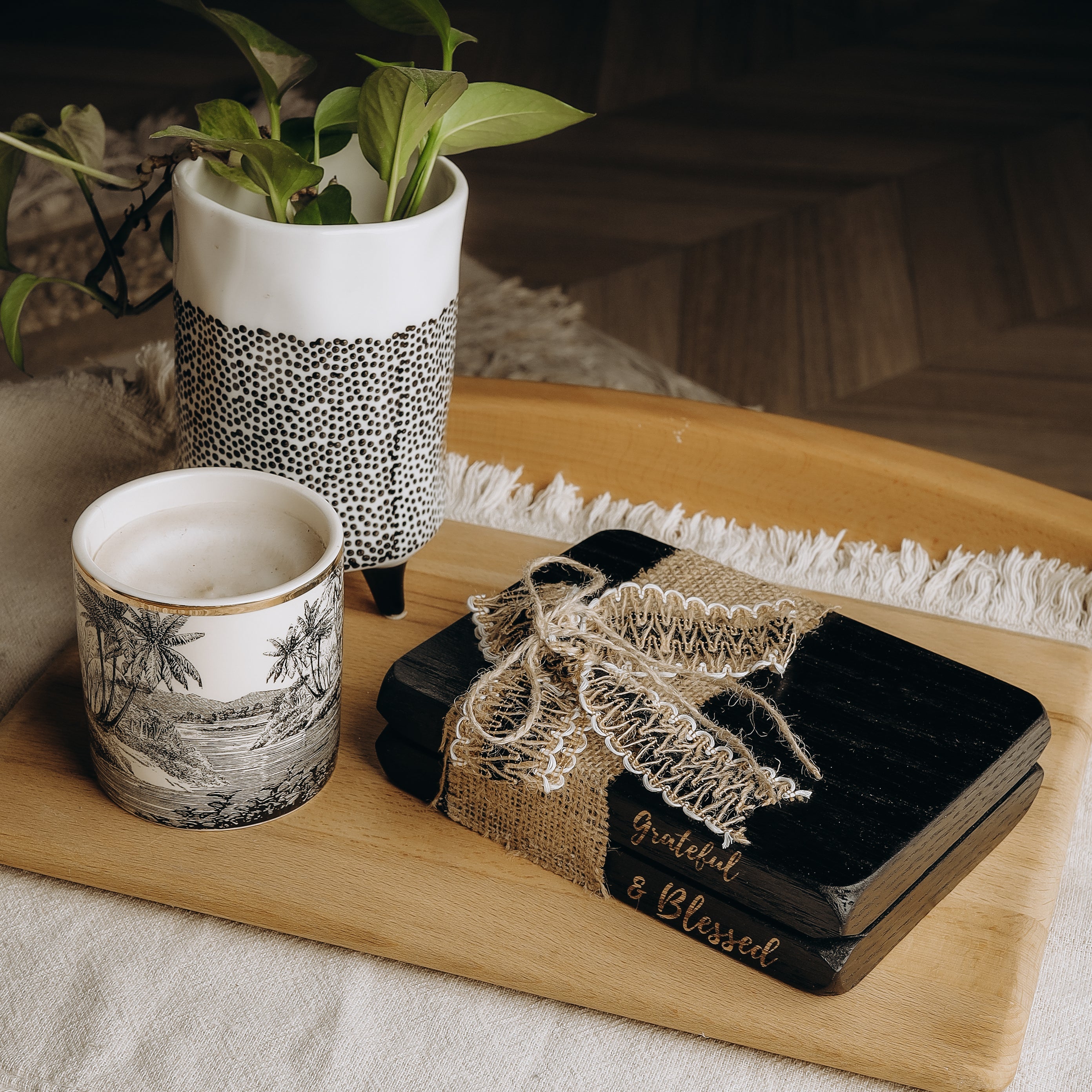 The Word Co Grateful Ribboned black Wood Book