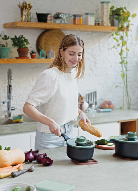 BergHoff Leo Covered Wok Pan Forest 28cm