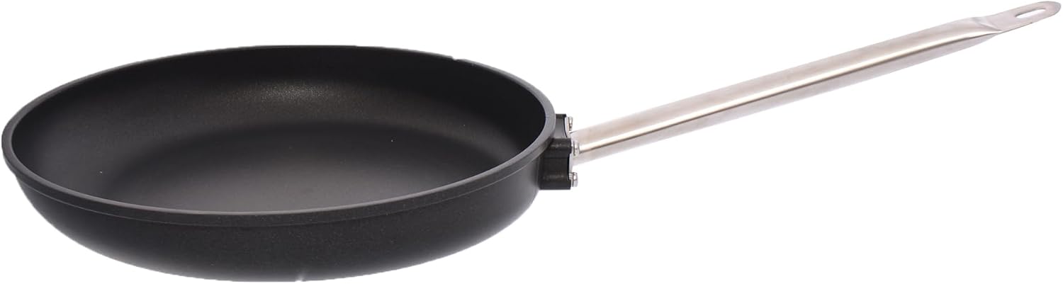 First Titanium Round Frying Pan, 32 cm