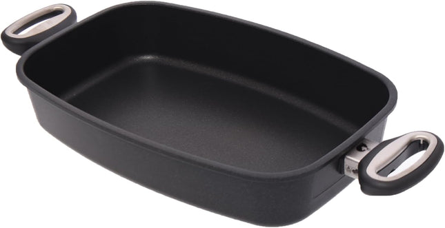 First Titanium Roasting Dish with Lid 33 cm x 21 cm x 6 cm