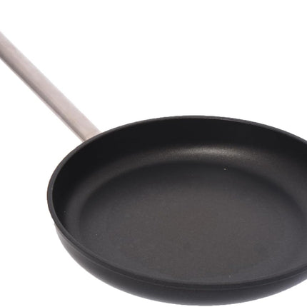 First Titanium Round Frying Pan, 32 cm