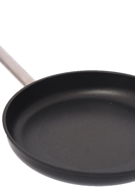First Titanium Round Frying Pan, 32 cm