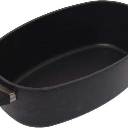 First Titanium Roasting Dish with Lid 40 x 24 cm