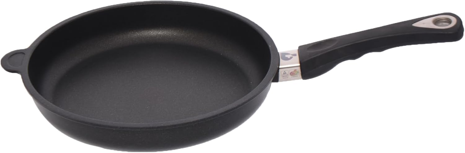 First Frying Pan First Titanium Frying Pan 26 cm – Deco Housewares
