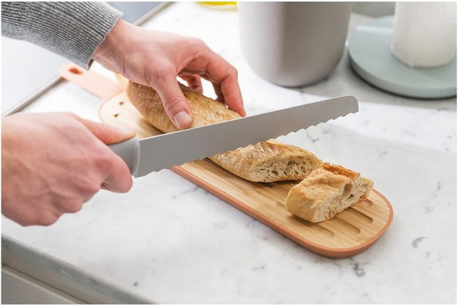 berghoff-leo-long-bamboo-cutting-board