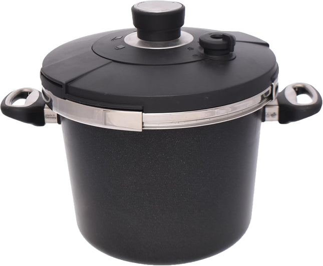 First Titanium Pressure Cooker Set, 5.5 Liters