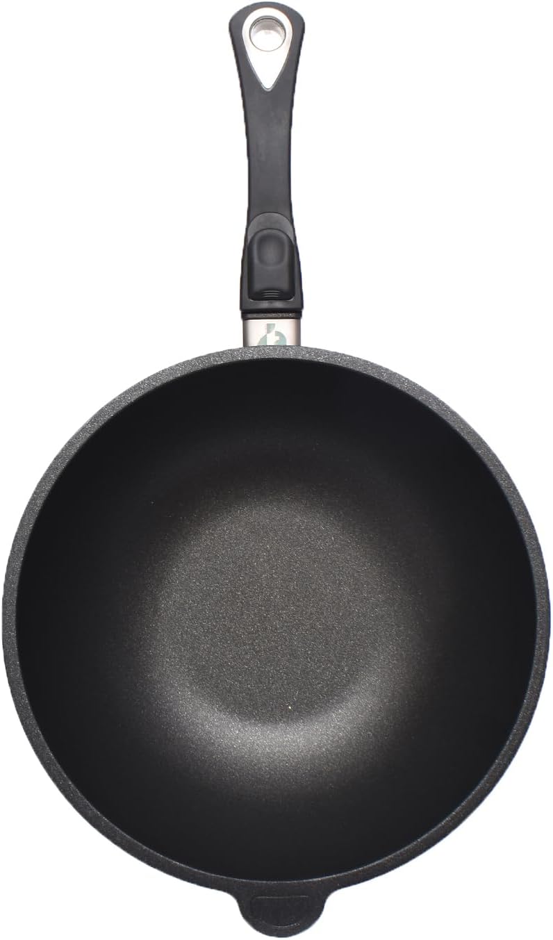 First Titanium Wok Pan with Removable Handle 28 cm