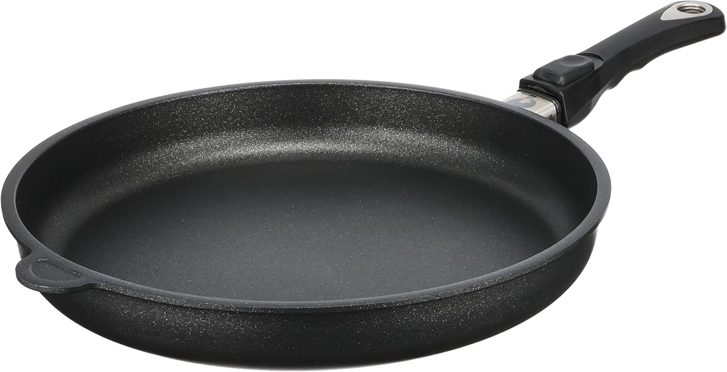 First Frying Pan First Titanium Frying Pan with Removable Handle, 32 cm – Deco Housewares