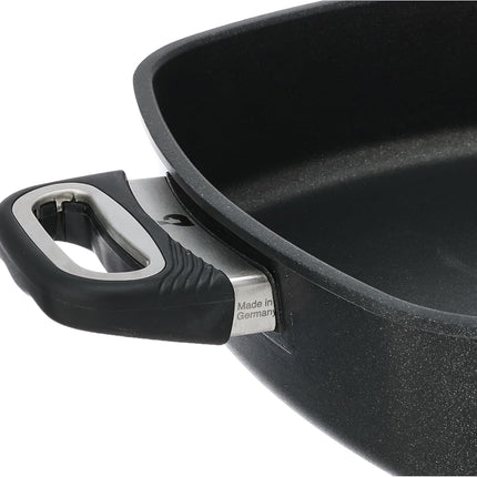 First Titanium Square Pan with Side Handles 28*28 cm