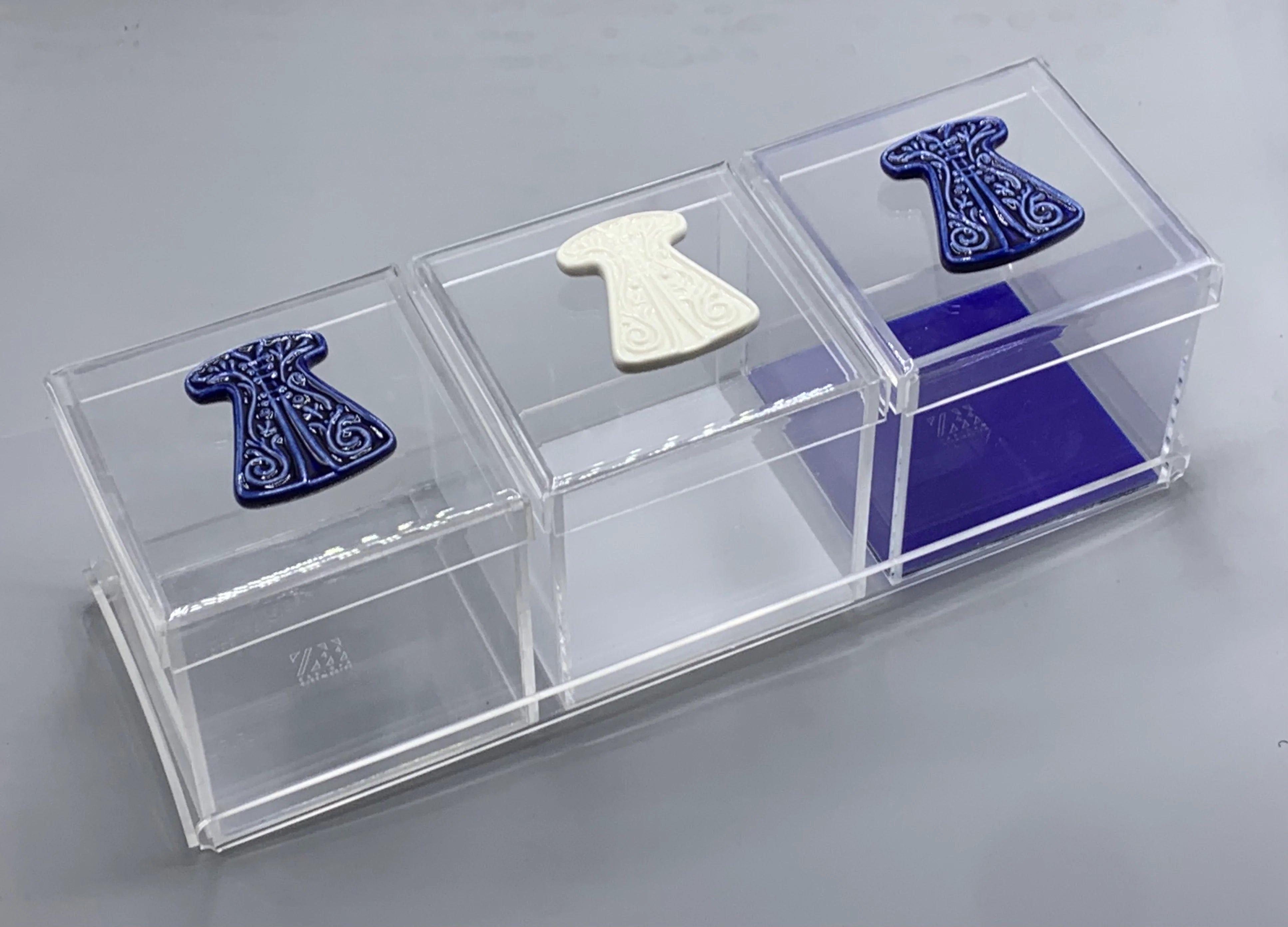 Zee Designs Plexi Glass Porcelain Kaftan Box