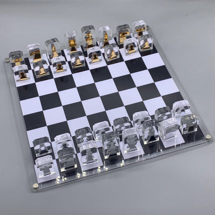 Zee Designs Plexiglass Contemporary Masterpiece Chess Set