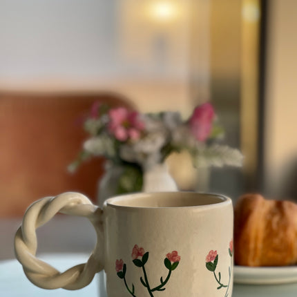 Terratale Pottery Creamy Blossom
