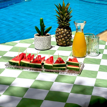 Mantile Light Green Checkered Tablecloth.