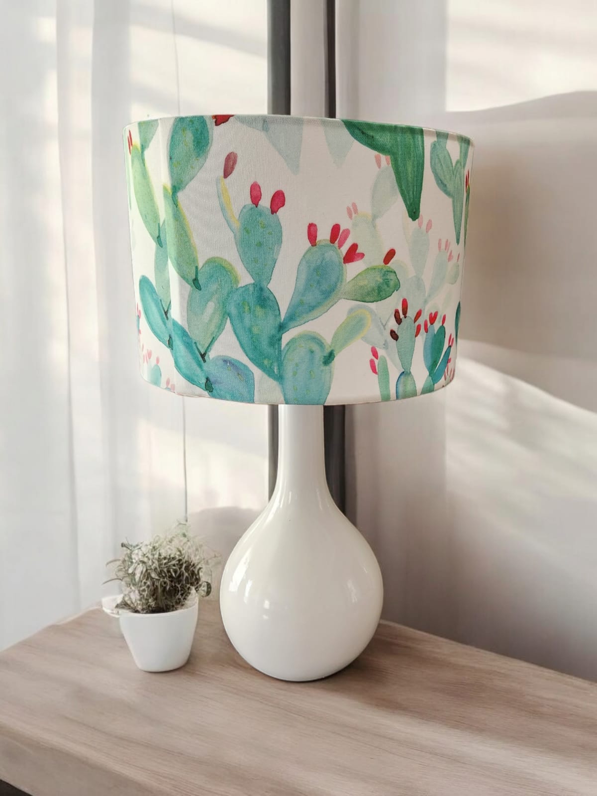 Cove Designs Peacock Table Lamp