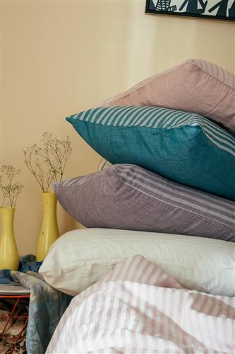 J Linens Innovative Fitted Sheets with Built-In Pouch