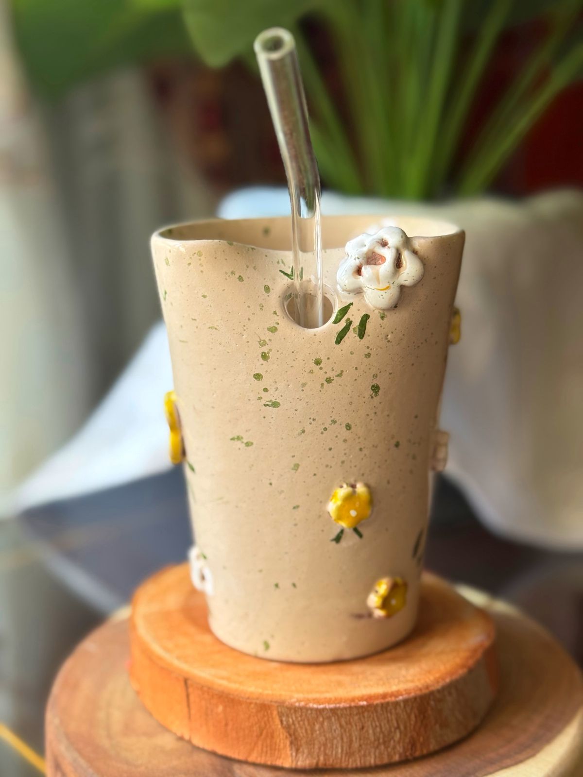 Piece of Sara Beige Floral Straw Cup