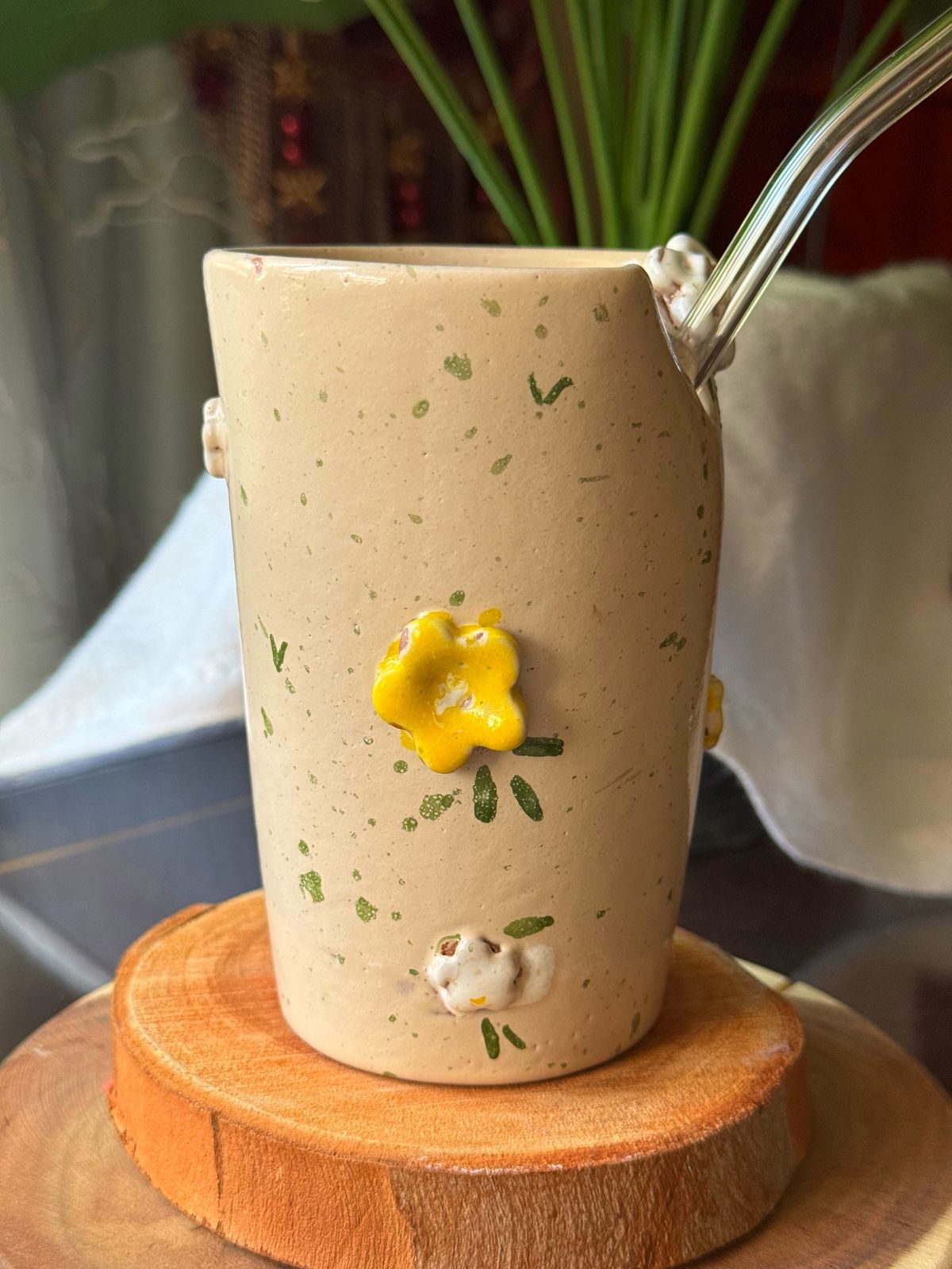 Piece of Sara Beige Floral Straw Cup