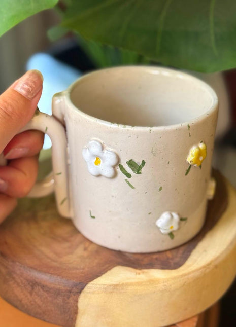 Piece of Sara Beige Flora Mug
