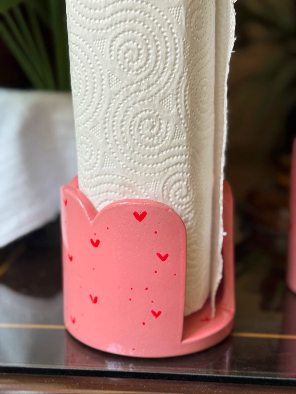 Piece of Sara Pink Hearts Tissue Holder