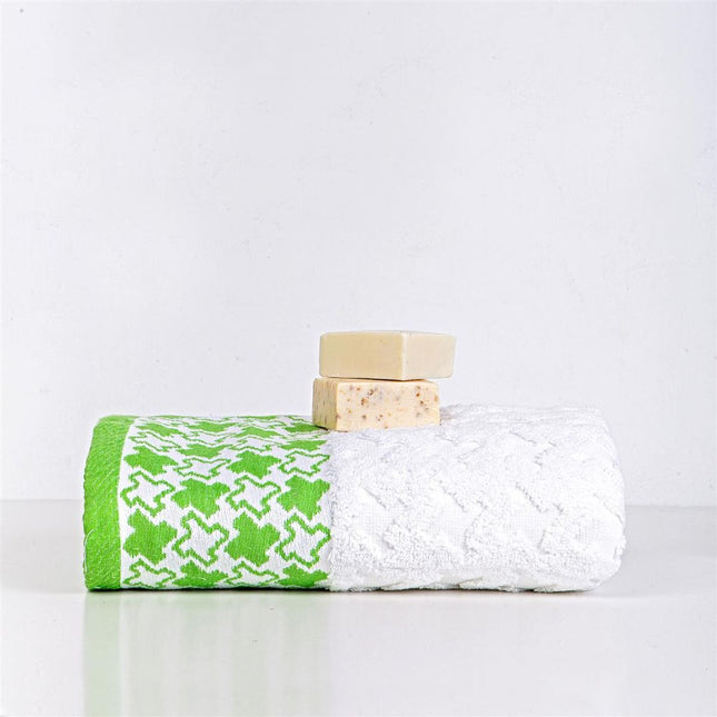 j-linens-stars-green-bath-towel