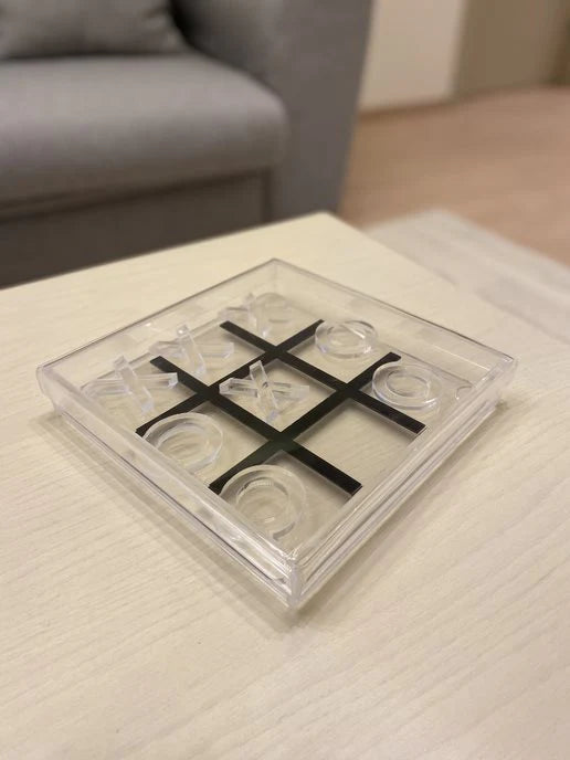Zee Designs Plexiglass TIC-TAC-TOE