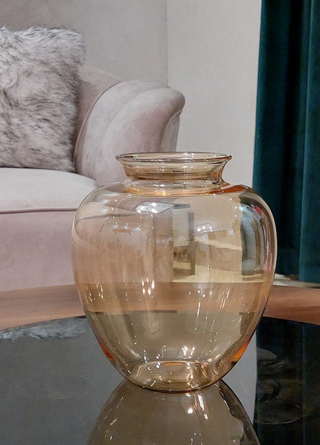 Cabin Corner Apple Vase.