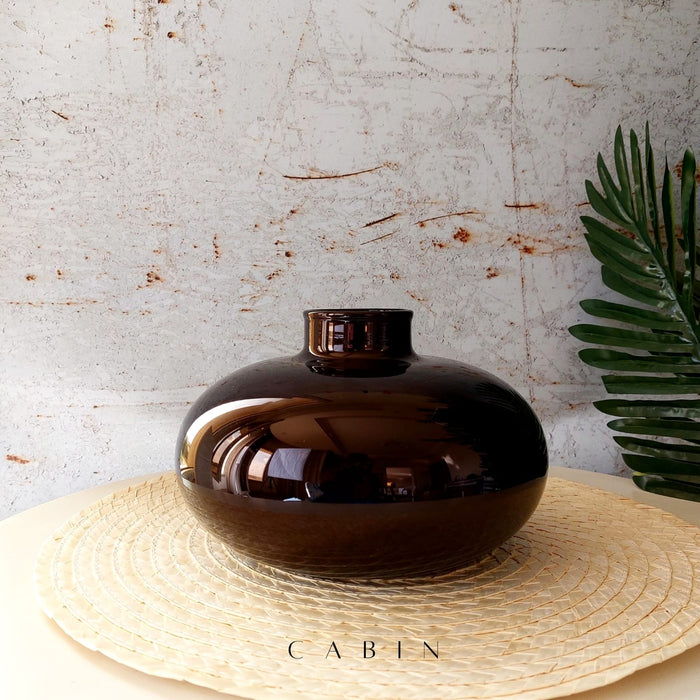 Cabin Corner Black Round Vase.