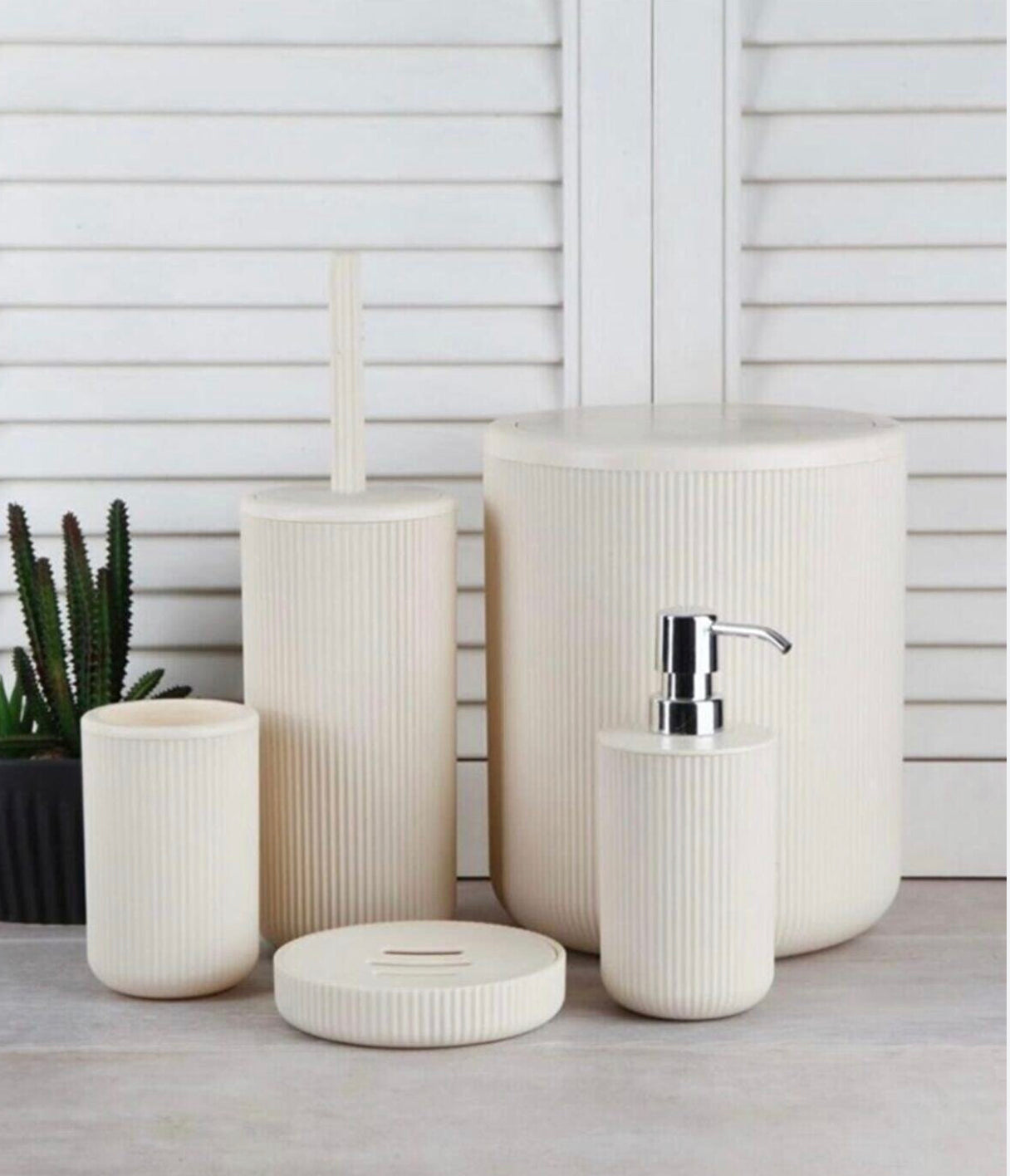 Dante 5 Pieces Bathroom Set