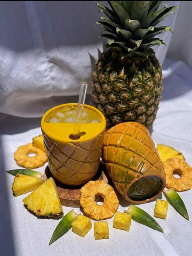 Piece of Sara Ananasa Tumbler