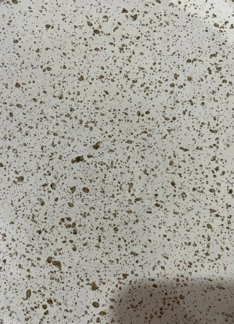 Pottery Tajin Off White Granulated with Gold Rim 25 cm