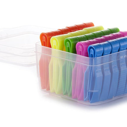M-Design Crocodile pegs, box of 30